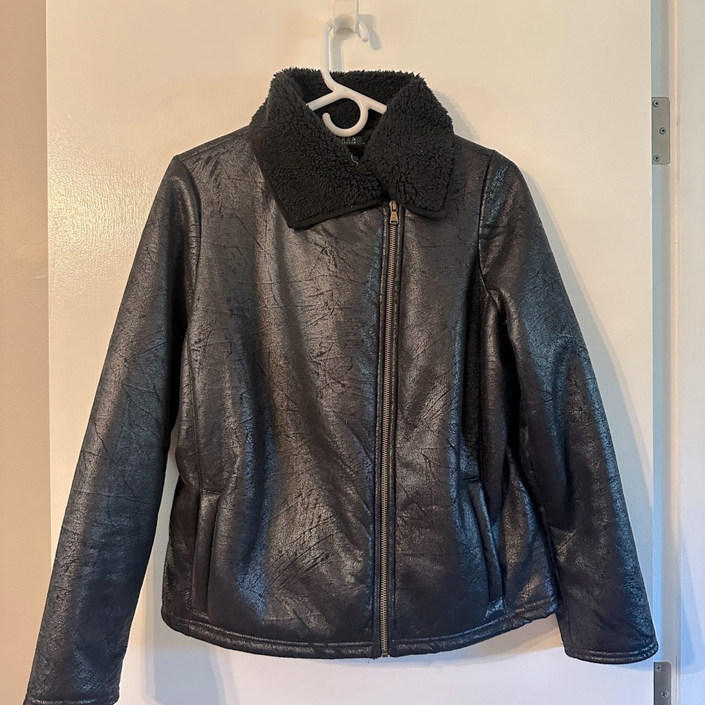Lauren Ralph Lauren Cozy Faux Distressed Leather and Faux Fur Size Medium